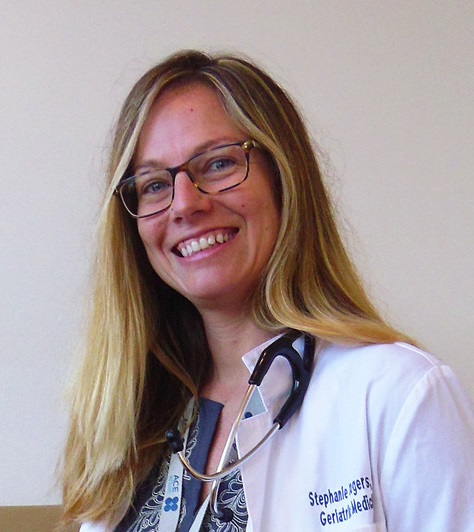 Photo of Stephanie Rogers